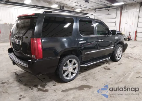 2007 Cadillac Escalade Standard z USA, uszkodzony, nr VIN 1GYFK63897R207267